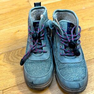 Joules faux fur lined girl shoes